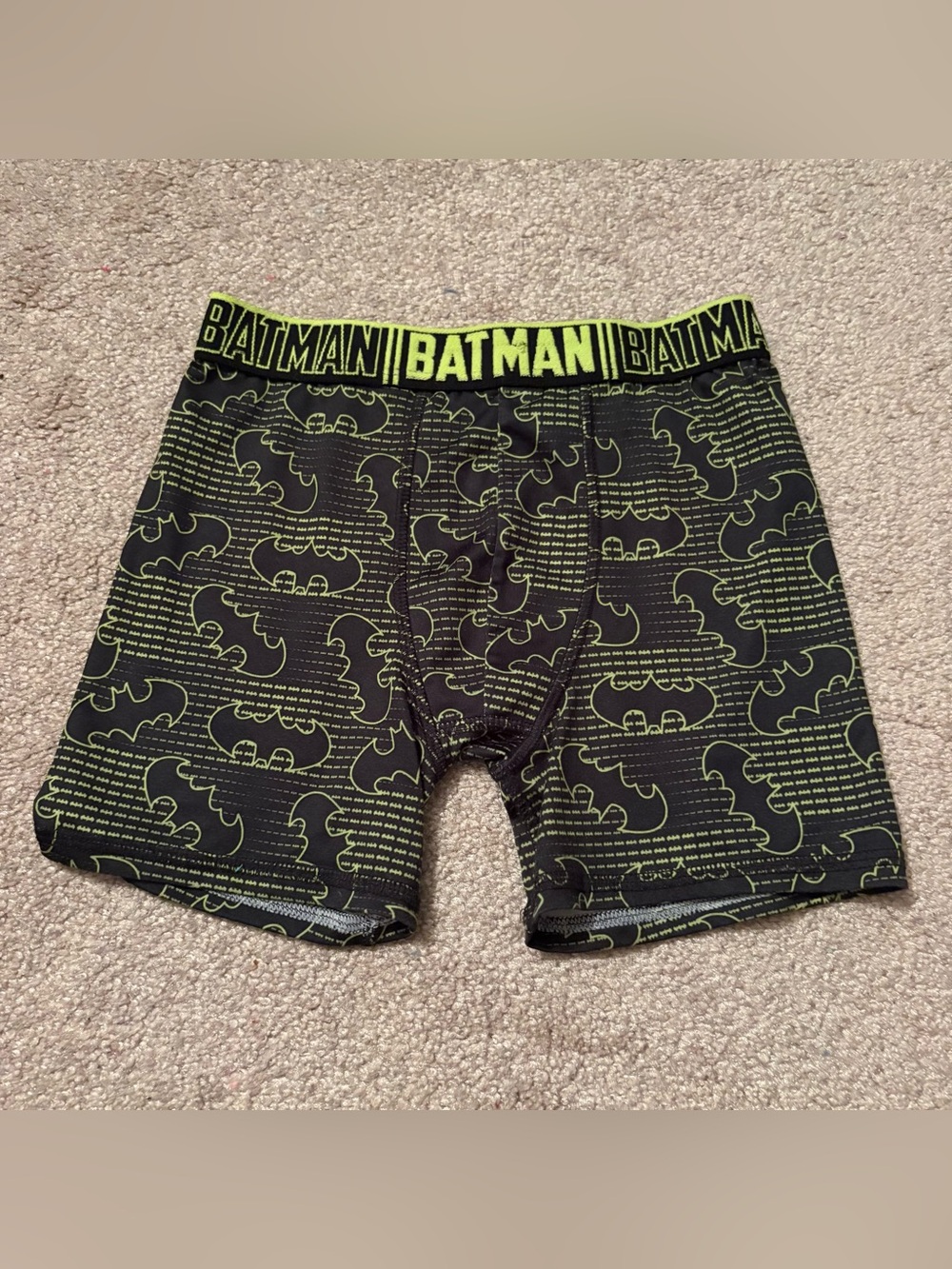 Batman size 8 Kids' Black & Neon Yellow Boxer Briefs